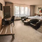 Horse 3*